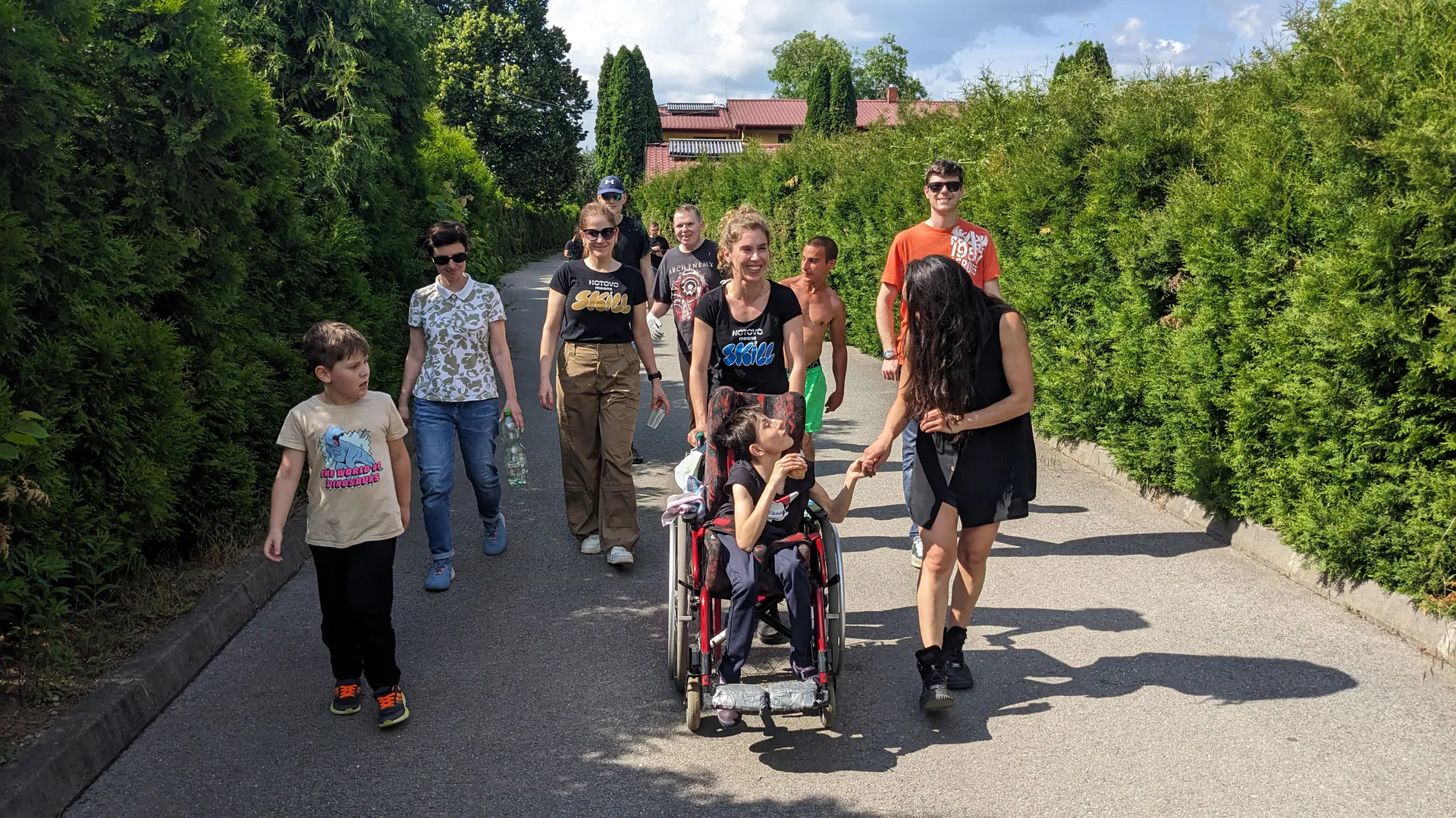 Volunteering at LUX social center